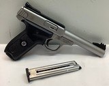 SMITH & WESSON SW22 VICTORY .22 LR