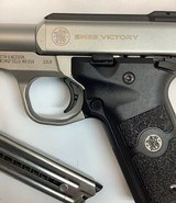 SMITH & WESSON SW22 VICTORY .22 LR - 3 of 3