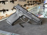 SMITH & WESSON M&P22 12 ROUND THREADED BARREL .22 LR - 1 of 3