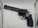 DAN WESSON FIREARMS revolver .357 MAG - 2 of 3