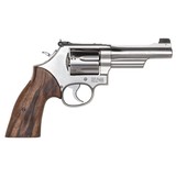 SMITH & WESSON 686 PLUS MOUNTAIN GUN .357 MAG - 1 of 3