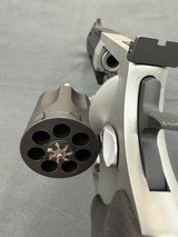 TAURUS TAURUS RAGING HUNTER .38 SPECIAL/.357 MAGNUM - 3 of 3