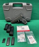 SIG SAUER P365 FUSE 9MM LUGER (9X19 PARA) - 1 of 3