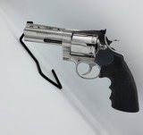 COLT ANACONDA
.44 MAGNUM - 3 of 3