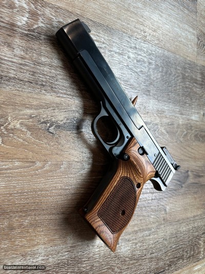 SMITH & WESSON MODEL 41 .22 LONG