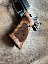 SMITH & WESSON MODEL 41 .22 LONG - 2 of 3