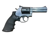 SMITH & WESSON 686-6 .357 MAG
