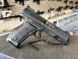 WALTHER Q4 SF 9MM LUGER (9X19 PARA) - 1 of 3