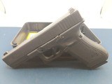 GLOCK G22 GEN 4 .40 S&W - 2 of 3