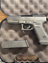GLOCK 17 Gen 3 9MM LUGER (9x19 PARA) - 2 of 3