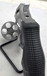 TAURUS model 85 ultralight .38 SPL - 3 of 3