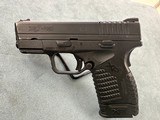 SPRINGFIELD ARMORY XDS 3.3 .40 S&W - 1 of 3