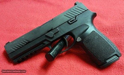 SIG SAUER P320 9MM LUGER (9x19 PARA)