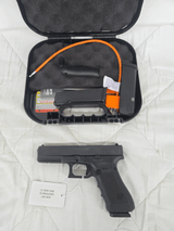 GLOCK G22 Gen4 w/Original Hard Case, 3 Mags, Backstrap, Lock .40 S&W - 1 of 3