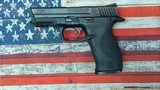 SMITH & WESSON M&P40 .40 S&W - 2 of 3
