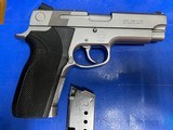 SMITH & WESSON 1076, 10mm 10MM - 1 of 2
