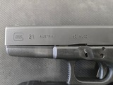 GLOCK 21 45 auto .45 ACP - 3 of 3