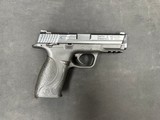SMITH & WESSON M&P9 9MM LUGER (9x19 PARA) - 1 of 3