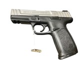 SMITH & WESSON SD40 VE .40 S&W - 1 of 3