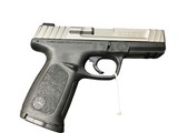 SMITH & WESSON SD40 VE .40 S&W - 2 of 3