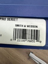 SMITH & WESSON 986 PRO PERFORMANCE 9MM LUGER (9X19 PARA) - 2 of 3