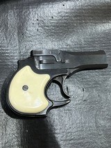 HI-STANDARD Derringer
.22 CAL - 1 of 3