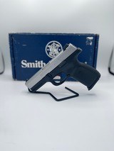 SMITH & WESSON SW40VE .40 S&W - 1 of 3