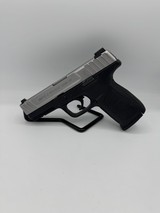 SMITH & WESSON SD40 VE .40 S&W - 2 of 3