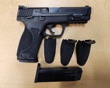 SMITH & WESSON M&P40 M2.0 .40 S&W - 1 of 3