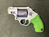 TAURUS 85 .38 SPL - 2 of 2