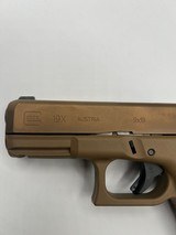 GLOCK 19 x 9MM LUGER (9x19 PARA) - 2 of 3