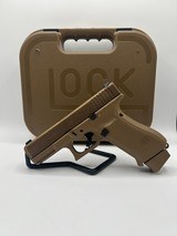GLOCK 19 x 9MM LUGER (9x19 PARA) - 1 of 3