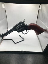 HERITAGE MFG. ROUGH RIDER .22 LR - 1 of 3