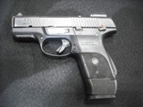 RUGER SR40/SR40C .40 S&W - 1 of 3