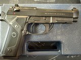 BERETTA 96 VERTEC .40 S&W - 1 of 2