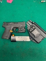 SMITH & WESSON M&P9 SHIELD M2.0 9MM LUGER (9X19 PARA) - 1 of 3