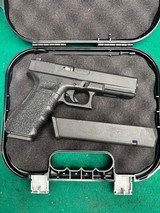 GLOCK G22 .40 S&W - 1 of 2