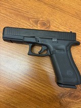 GLOCK 17 GEN 5 9MM LUGER (9x19 PARA) - 2 of 3
