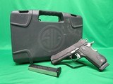 SIG SAUER 1911 CARRY FASTBACK NIGHTMARE .45 ACP