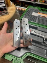 REMINGTON 1911 R1 STAINLESS .45 ACP - 2 of 3
