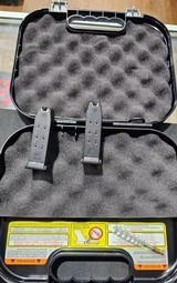GLOCK G27 GEN 3 .40 S&W - 3 of 3