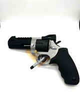 TAURUS RAGING HUNTER .44 MAGNUM - 1 of 2
