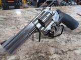SMITH & WESSON 629 CLASSIC .44 MAG/.44 SPL - 1 of 3