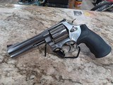 SMITH & WESSON 629 CLASSIC .44 MAG/.44 SPL - 2 of 3