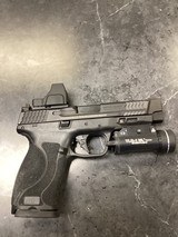 SMITH & WESSON M&P 10 10MM - 2 of 3