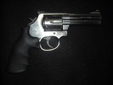 SMITH & WESSON 686-5 .357 MAG - 2 of 3