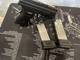 SPRINGFIELD ARMORY XD-40 SUB COMPACT .40 S&W - 3 of 3