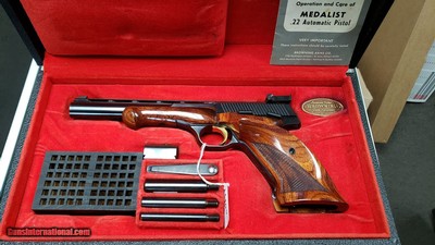 BROWNING MEDALIST .22 CAL