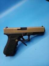 GLOCK G22 GEN 4 .40 S&W - 2 of 3