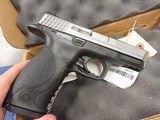 SMITH & WESSON M&P40 Two Tone .40 S&W - 1 of 3